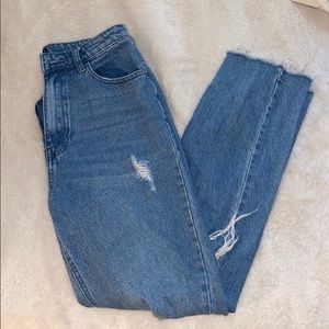 MISGUIDED HIGH WAISTED STRAIGHT LEG JEANS
